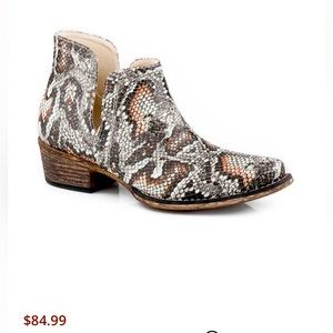 ROPER women’s Ava Fashion Booties - SNIP TOE. NEW